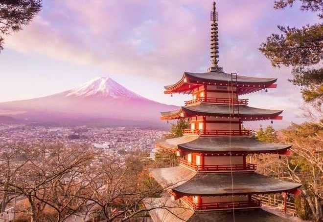 vista de templo en Japón
